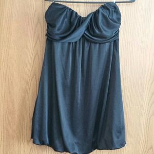 ***NWOT***SLEEVELESS BLACK SATIN DRESS SZ M